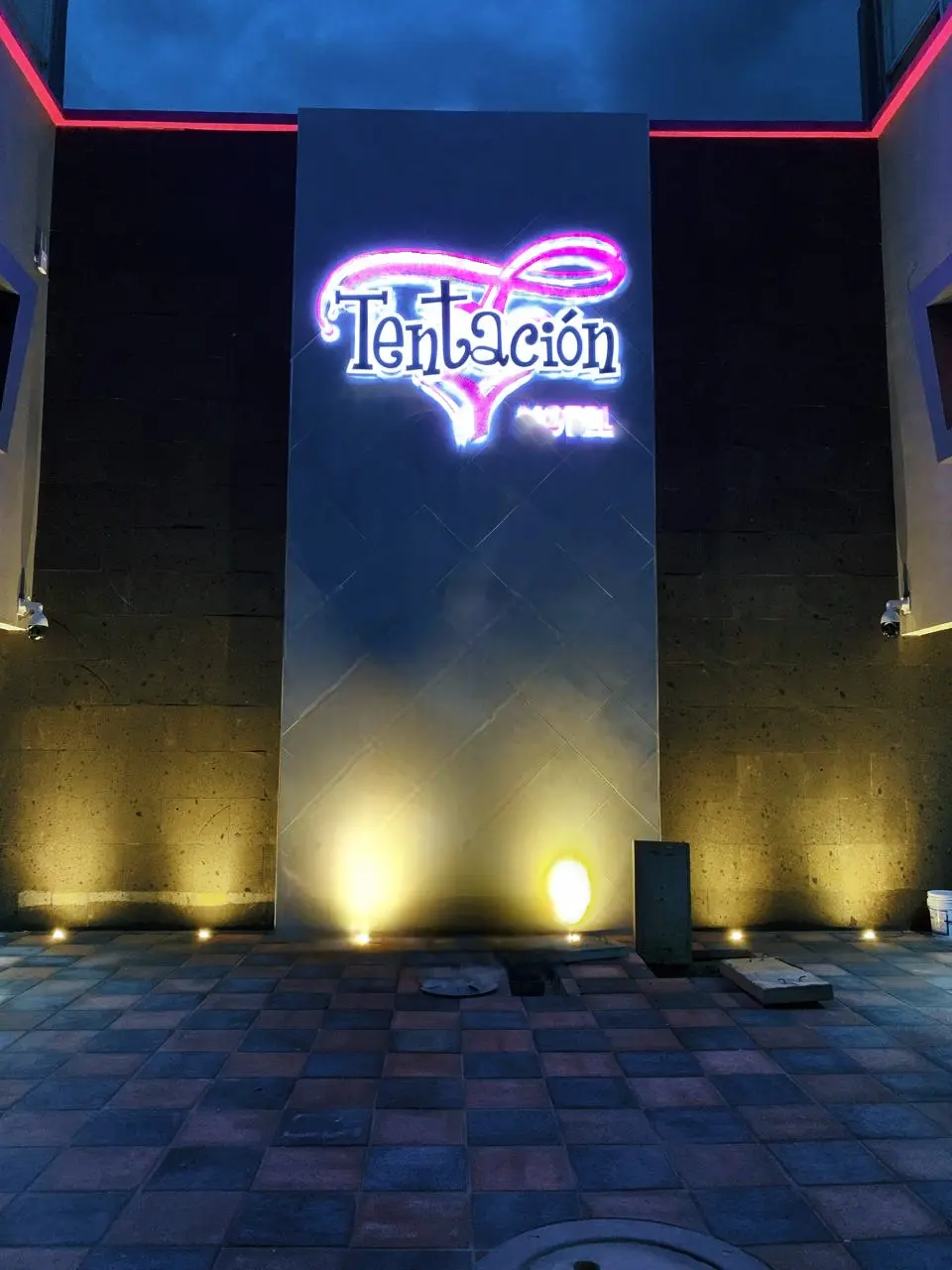 Letras 3D con iluminación LED